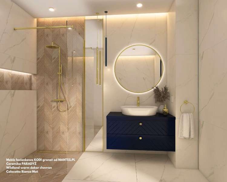 Granatowa szafka łazienkowa Kodi fronty w jodełkę w połączeniu w ceramika Paradyż złote dodatki.jpg