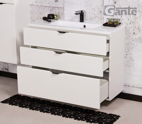 Biała matowa szafka do łazienki o szerokości 100 cm z czarnymi matowymi uchwytami z umywalką 100 cm głębokość szafki 40 cm (1).jpg