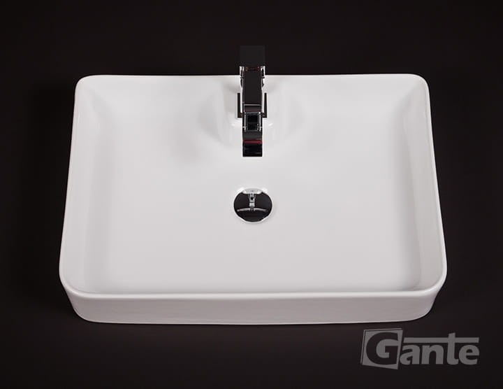 ceramiczna umywalka nablatowa Luna z miejscem do montażu baterii (4).jpg