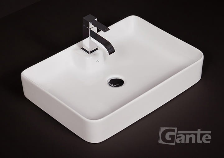 ceramiczna umywalka nablatowa Luna z miejscem do montażu baterii (5).jpg