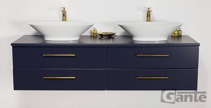 granatowa szafka do łazienki z blatem szeroka 160 cm złote uchwyty 2 umywalki nablatowe kolekcja Belli Gold od Gante (2).jpg