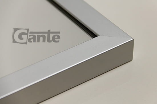 Lustro łazienkowe 100x65 cm w ramie aluminiowej