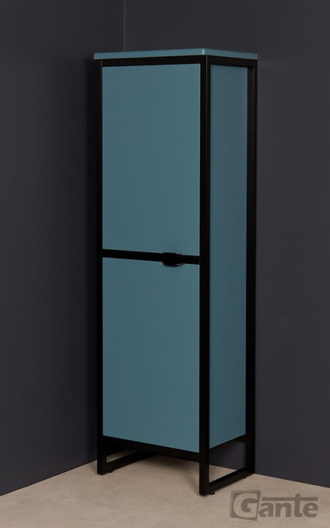 Stojący regał łazienkowy w kolorze niebieskim opcja 2 drzwiowa