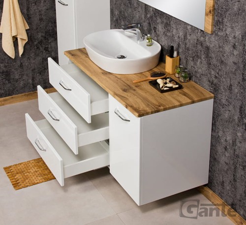 Szafka łazienkowa z koszem na bieliznę do tego blat i umywalka nablatowa