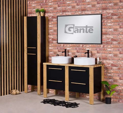Stojaca szafka do łazienki z blatem na 2 białe umywalki nablatowe z miejscem do montażu baterii szerokość szafki 130 cm kolor czarny mat i drewno