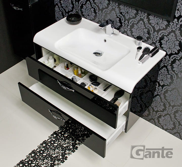 Pojemne meble od Mantes.pl pozwolą Ci zaoszczędzić przestrzeń w łazience.